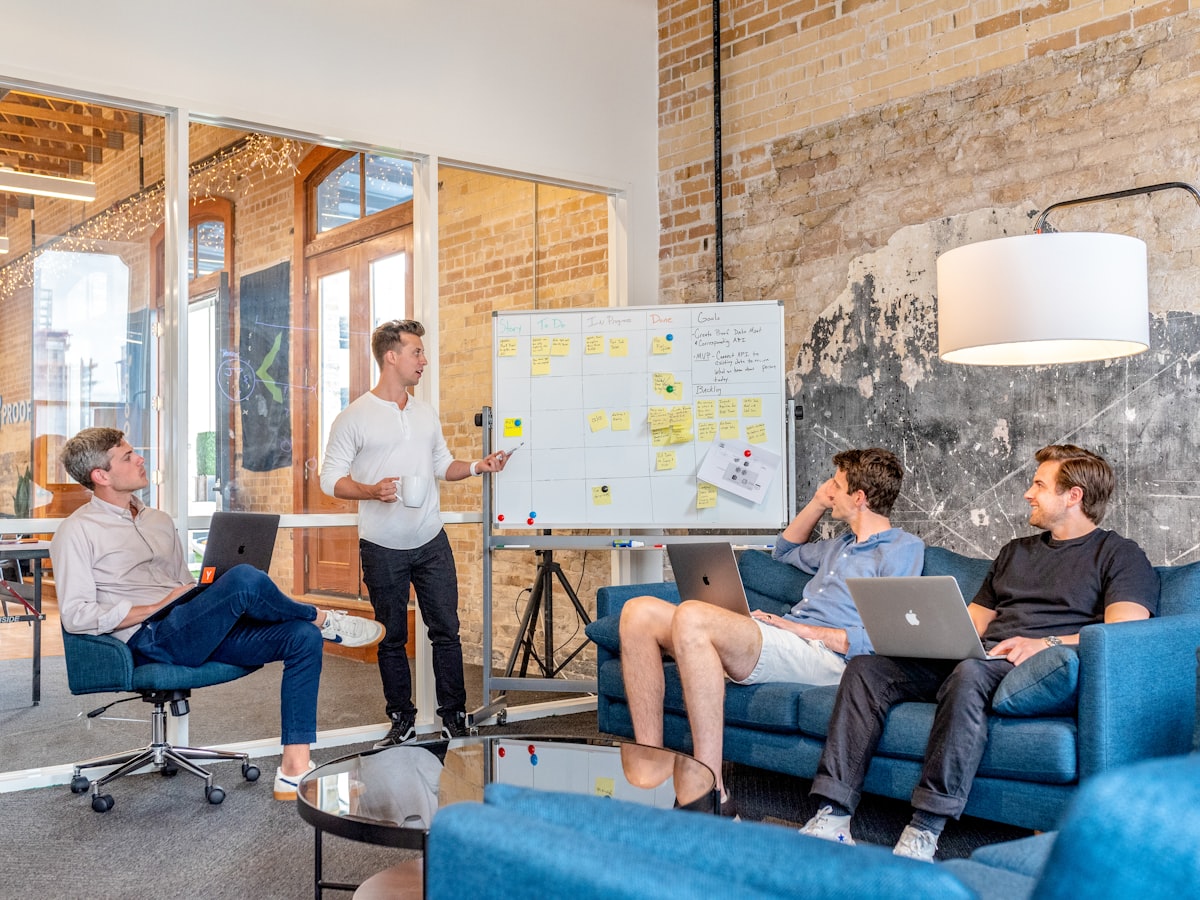 Top 10 Google Ads Experts for Interior Designers in Abu Dhabi (2026)